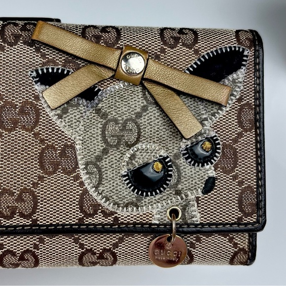 Gucci Guccioli Chihuahua Wallet - Picture 3 of 8